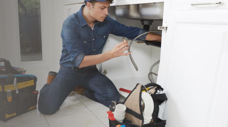Professional emergency plumbing in Wolflake, IN